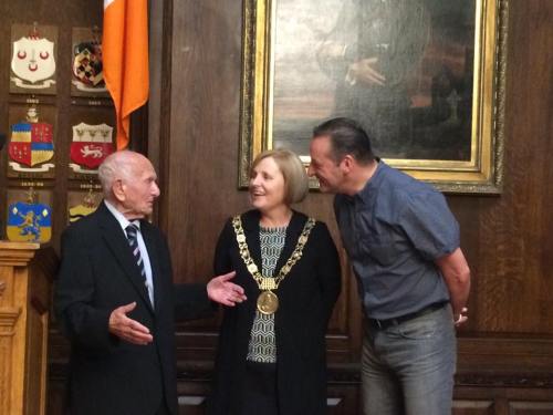 Max with Mayor Críona Ní Dhálaigh & Deputy Mayor Cieran Perry. Picture - Luke O'Riordan.